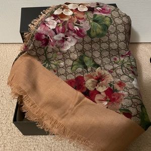 Gucci interlocking GG floral scarf